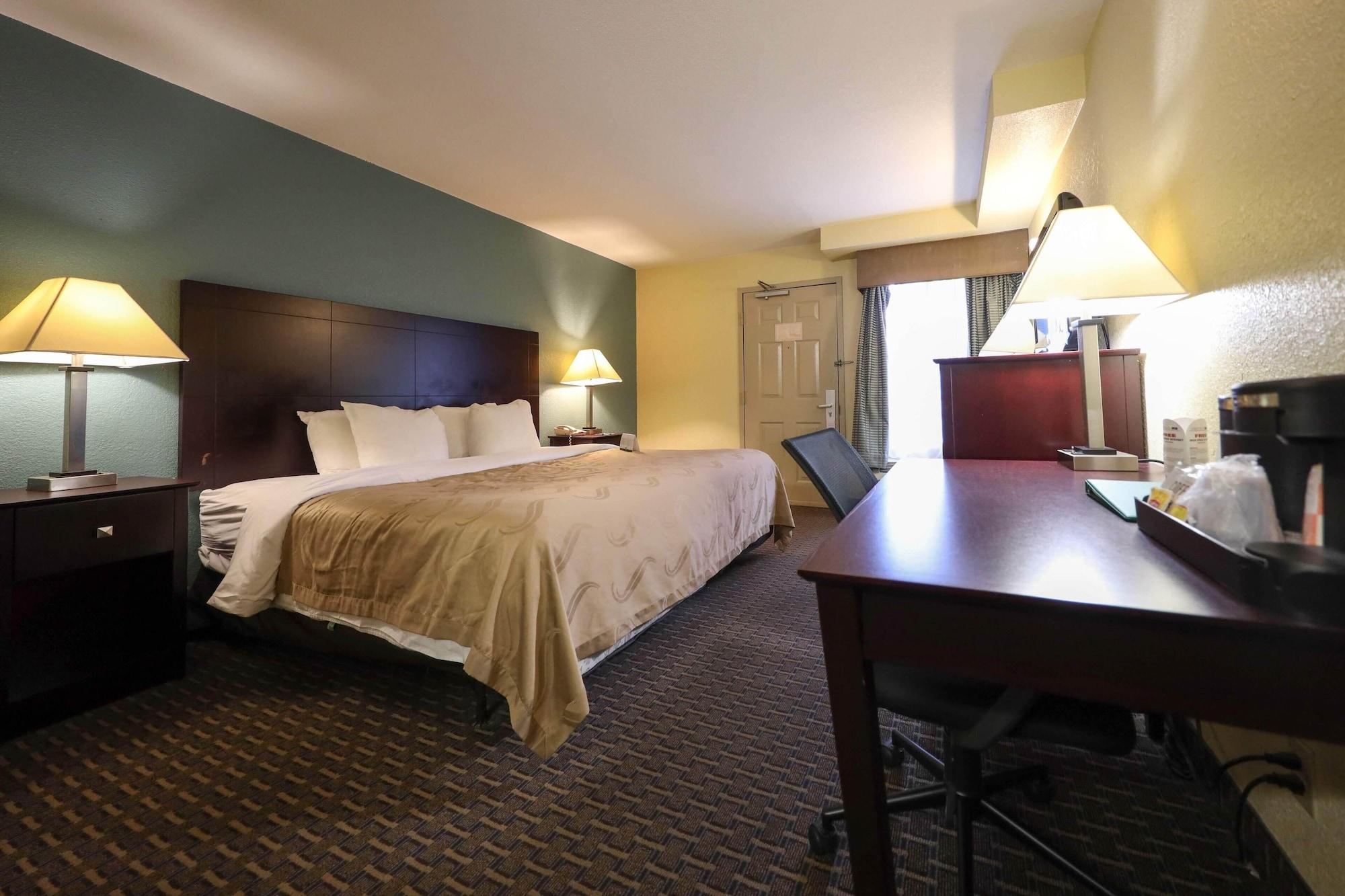 Copley & By Oyo Oh 2* Akron