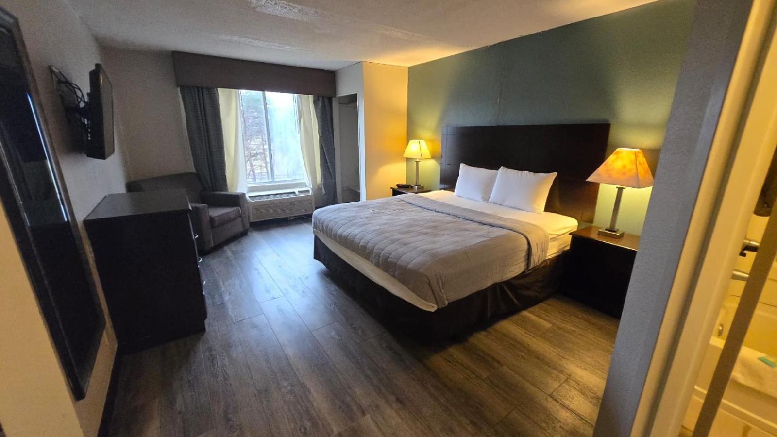 Hotel Copley & By Oyo Oh