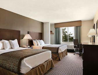 Copley & By Oyo Oh Hotel